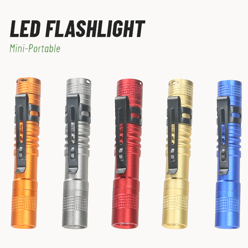 Outdoor Adventures - ไฟฉาย LED ขนาดเล็กแบบพกพาพร้อมคลิปหนีบปากกา ไฟฉายพกพาขนาดเล็กพิเศษ ใช้แบตเตอรี่ AAA